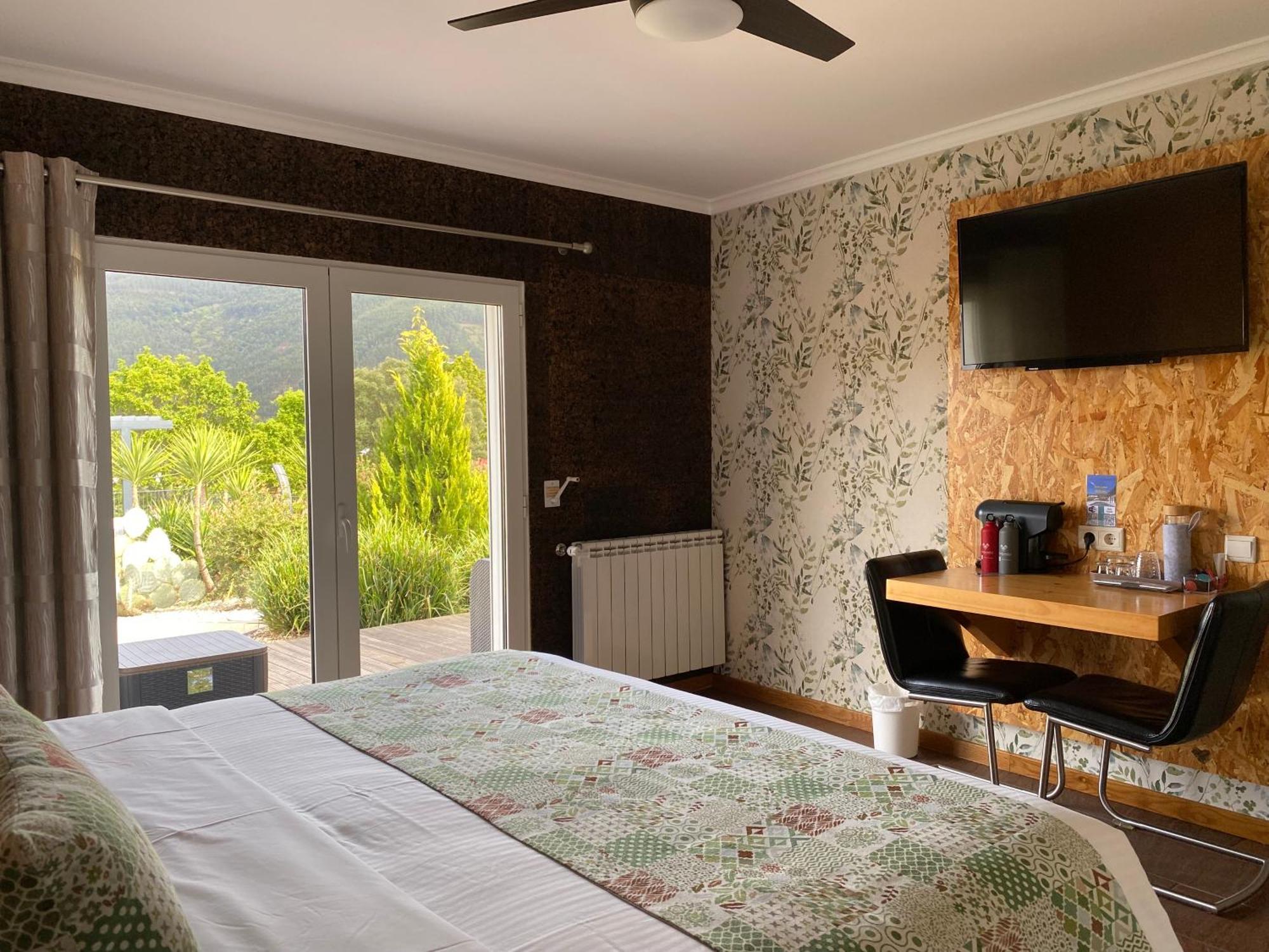 Casa Carvalhal - Adults Only Bed & Breakfast Gois Exterior photo